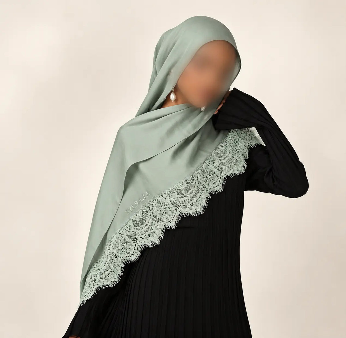 Jersey liquide — dentelle assortie